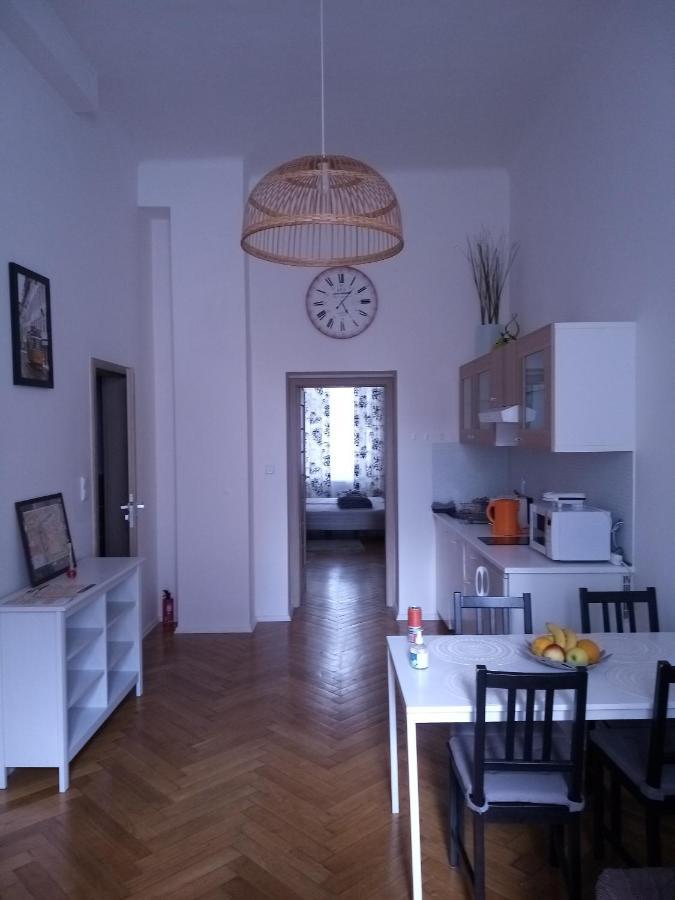 Gallys Apartments Praga Esterno foto